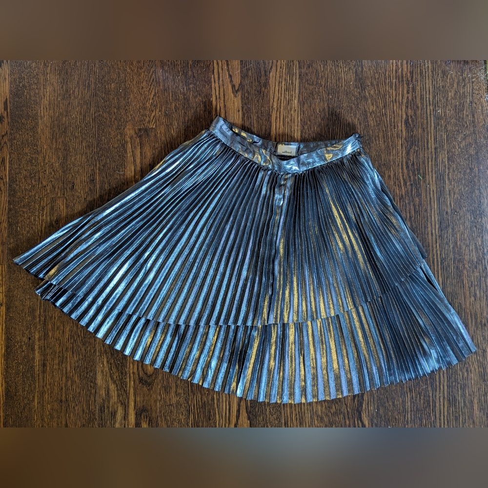 Aritzia Wilfred gunmetal pleated mini skirt